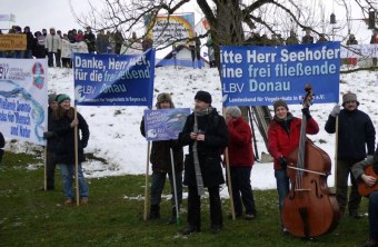 Demonstration für eine frei fließende Donau | © lbv