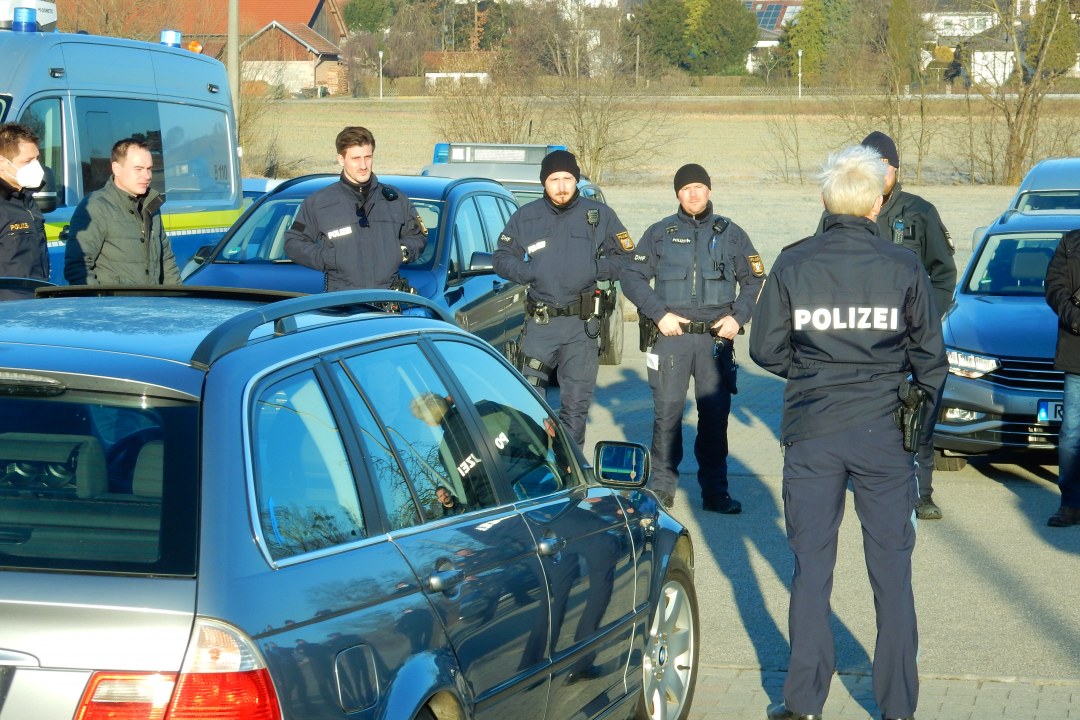 Polizei Suchaktion Greifvögel | © Christian Stierstorfer