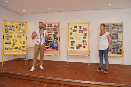 Präsentation des Kindergartens Reischlestraße bei der Auszeichnungsveranstaltung | StMUV